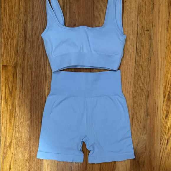 OQQ AMAZON WORKOUT SET. SIZE SMALL - Picture 2 of 3